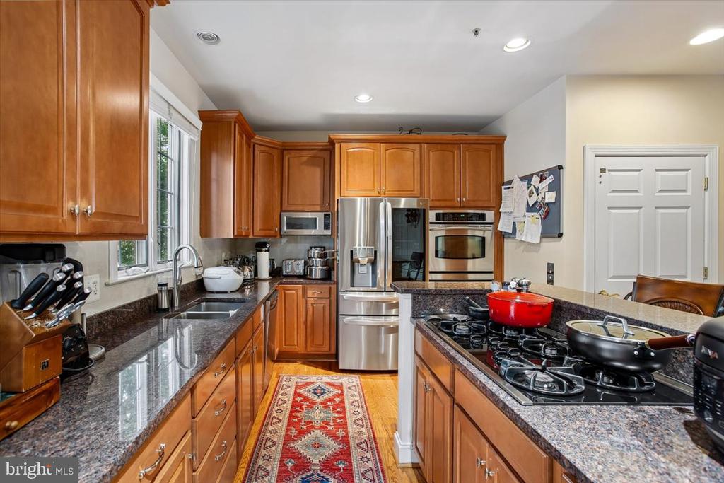 1309 MCLEAN CREST COURT
