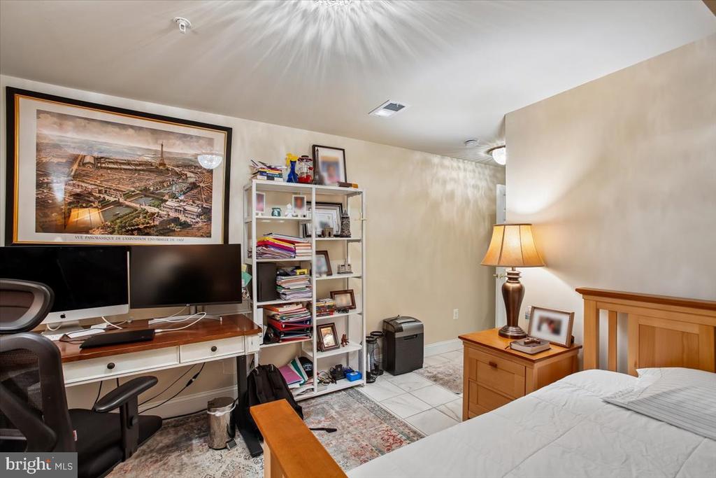 1309 MCLEAN CREST COURT