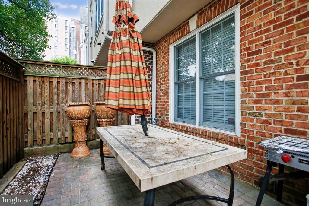 1309 MCLEAN CREST COURT