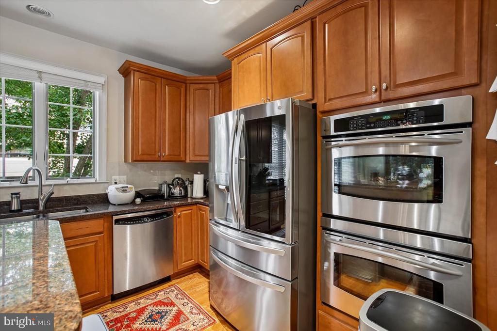 1309 MCLEAN CREST COURT