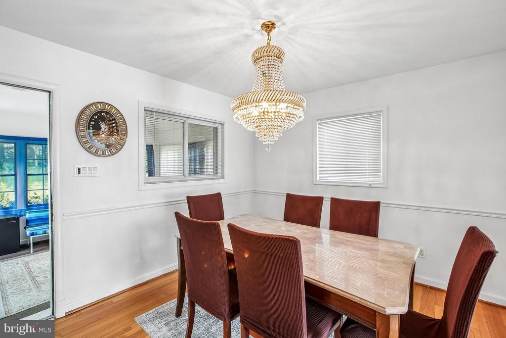 3210 PATRICK HENRY DRIVE
