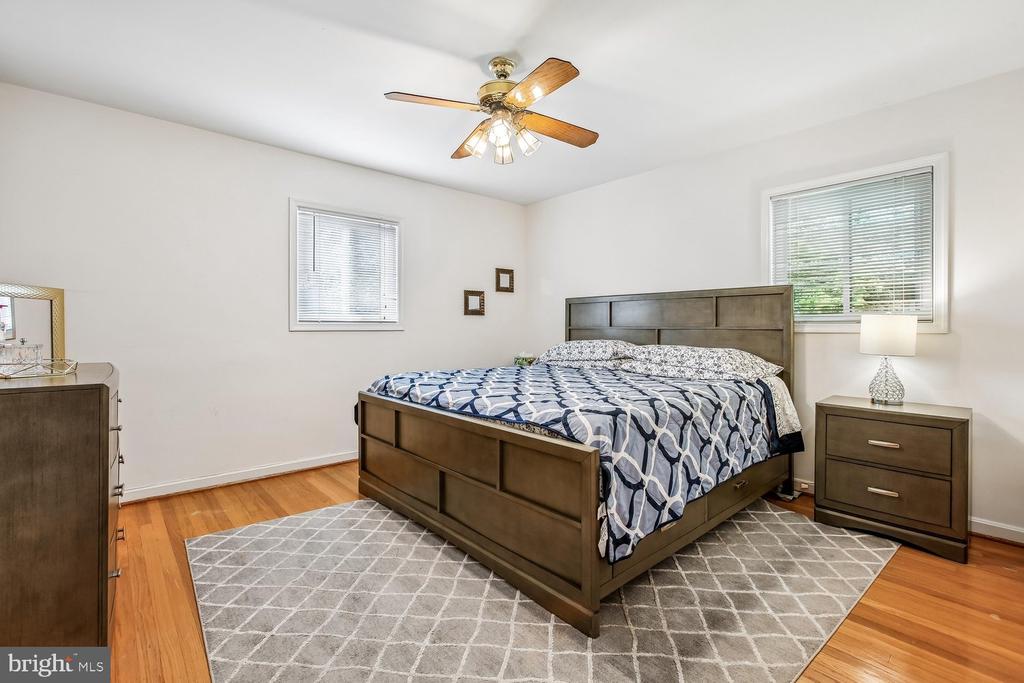 3210 PATRICK HENRY DRIVE