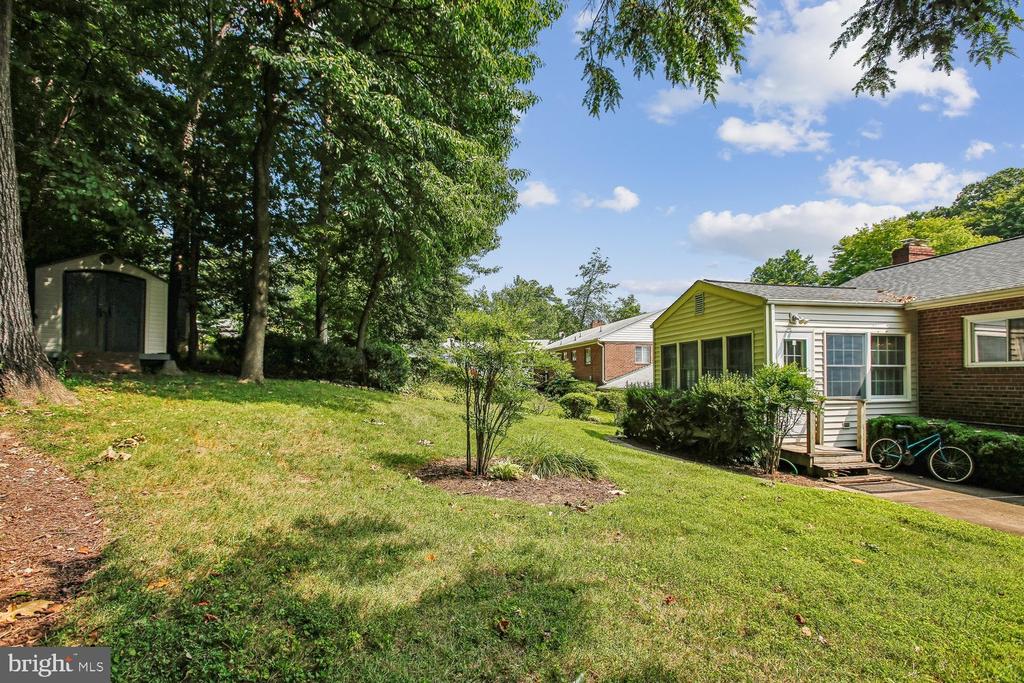 3210 PATRICK HENRY DRIVE