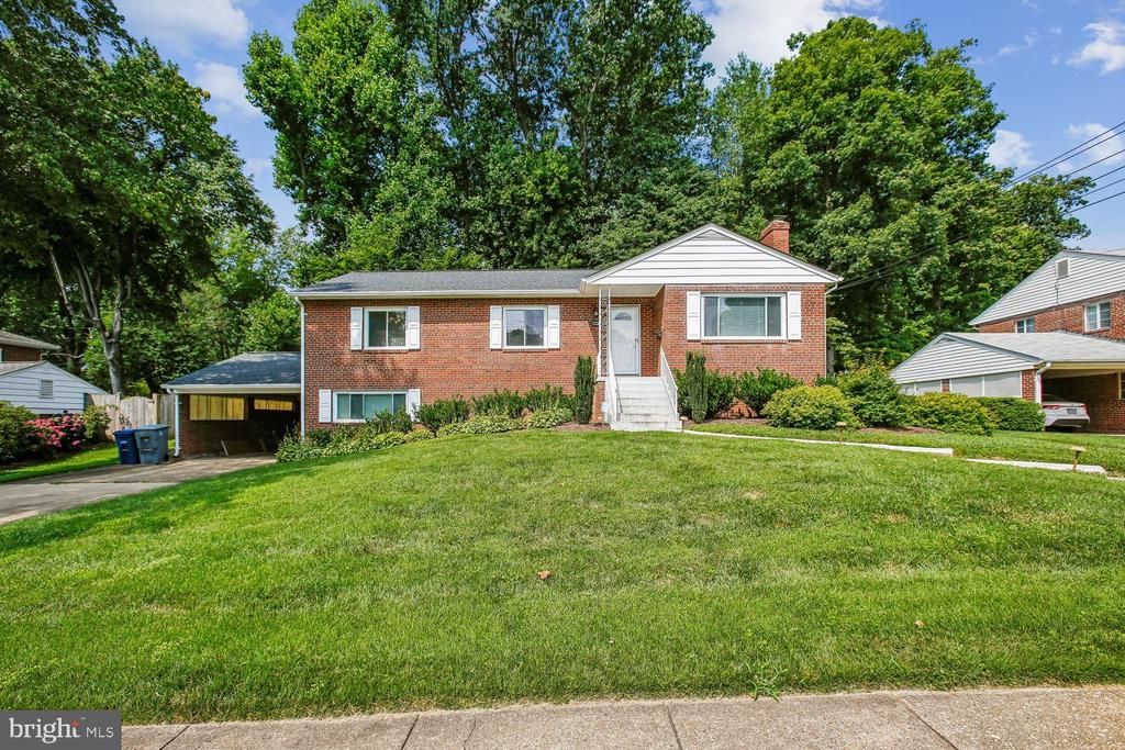 3210 PATRICK HENRY DRIVE