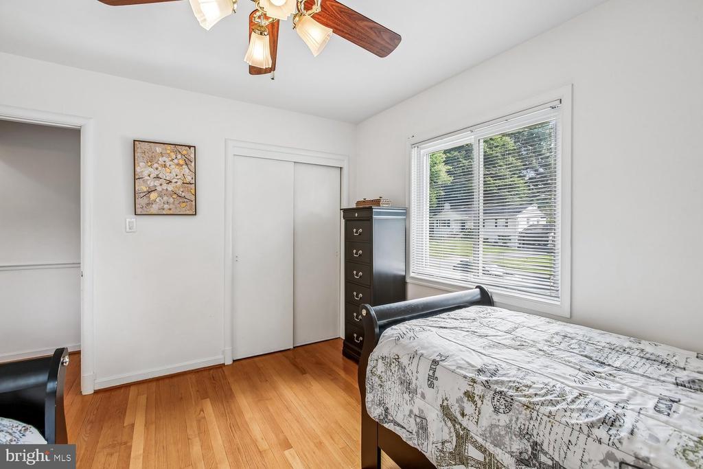 3210 PATRICK HENRY DRIVE