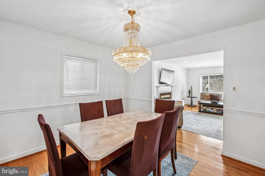 3210 PATRICK HENRY DRIVE