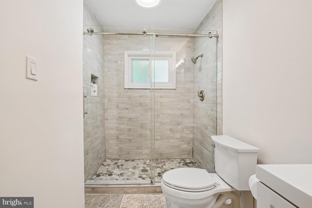3210 PATRICK HENRY DRIVE