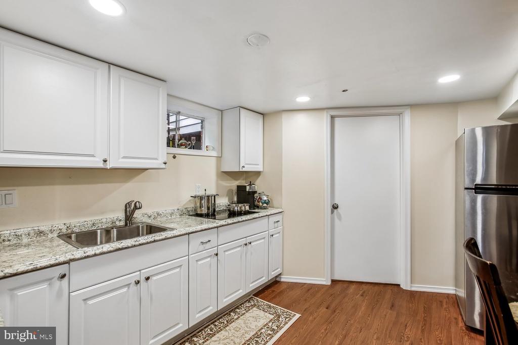 3210 PATRICK HENRY DRIVE
