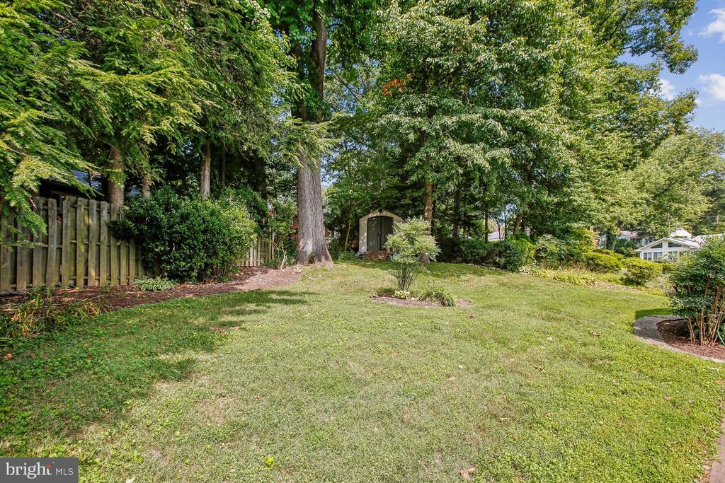 3210 PATRICK HENRY DRIVE