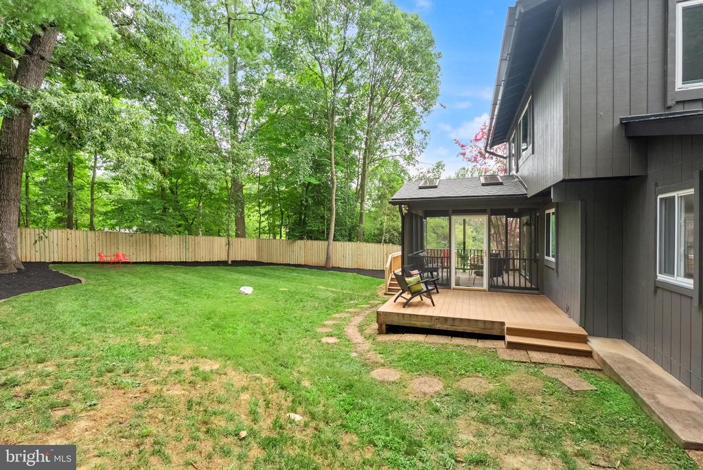 5359 BLACK OAK DRIVE