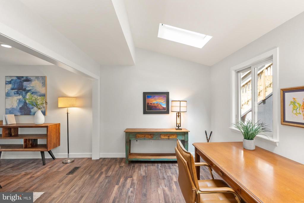5359 BLACK OAK DRIVE