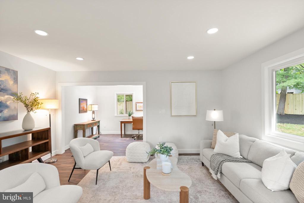 5359 BLACK OAK DRIVE