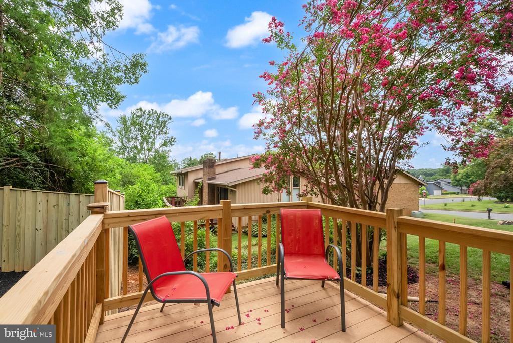 5359 BLACK OAK DRIVE