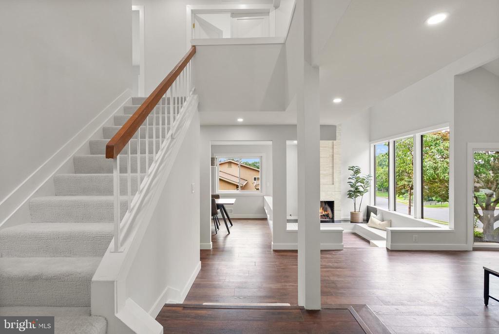 5359 BLACK OAK DRIVE