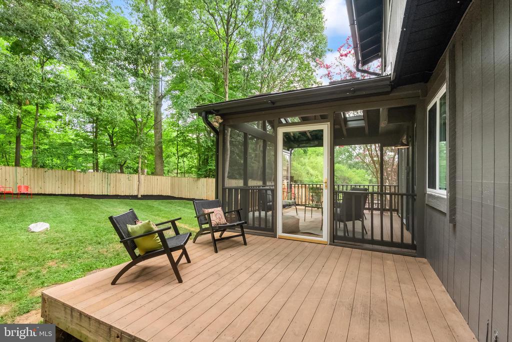 5359 BLACK OAK DRIVE