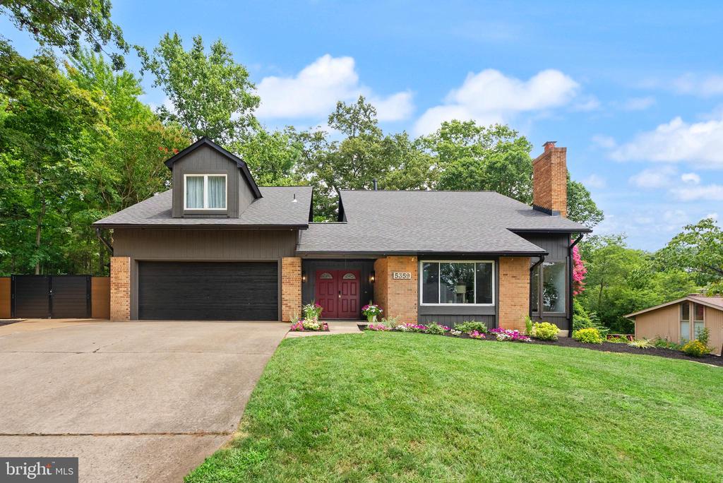 5359 BLACK OAK DRIVE