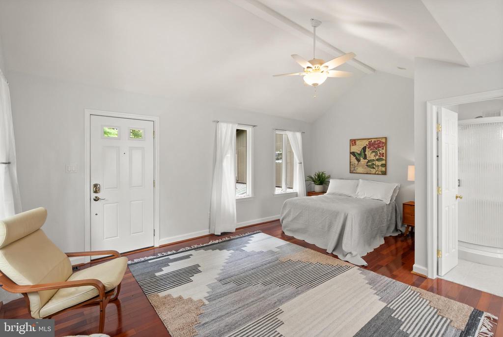 5359 BLACK OAK DRIVE