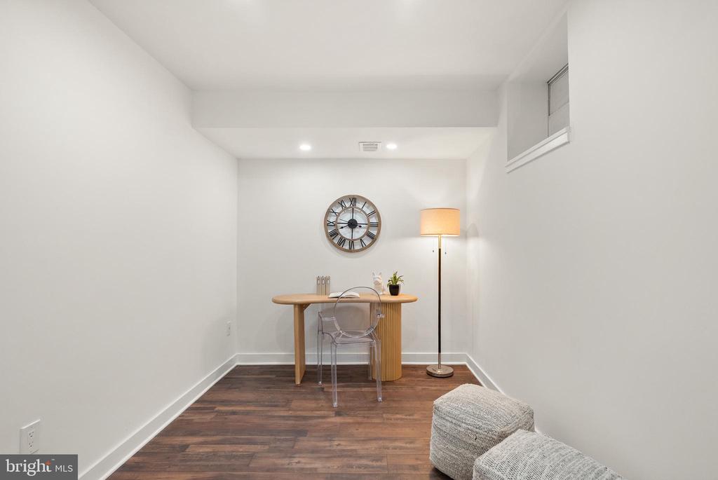 5359 BLACK OAK DRIVE