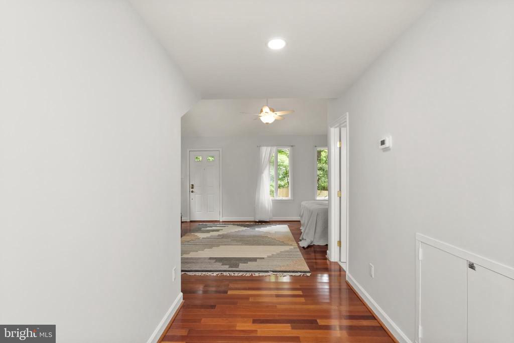 5359 BLACK OAK DRIVE
