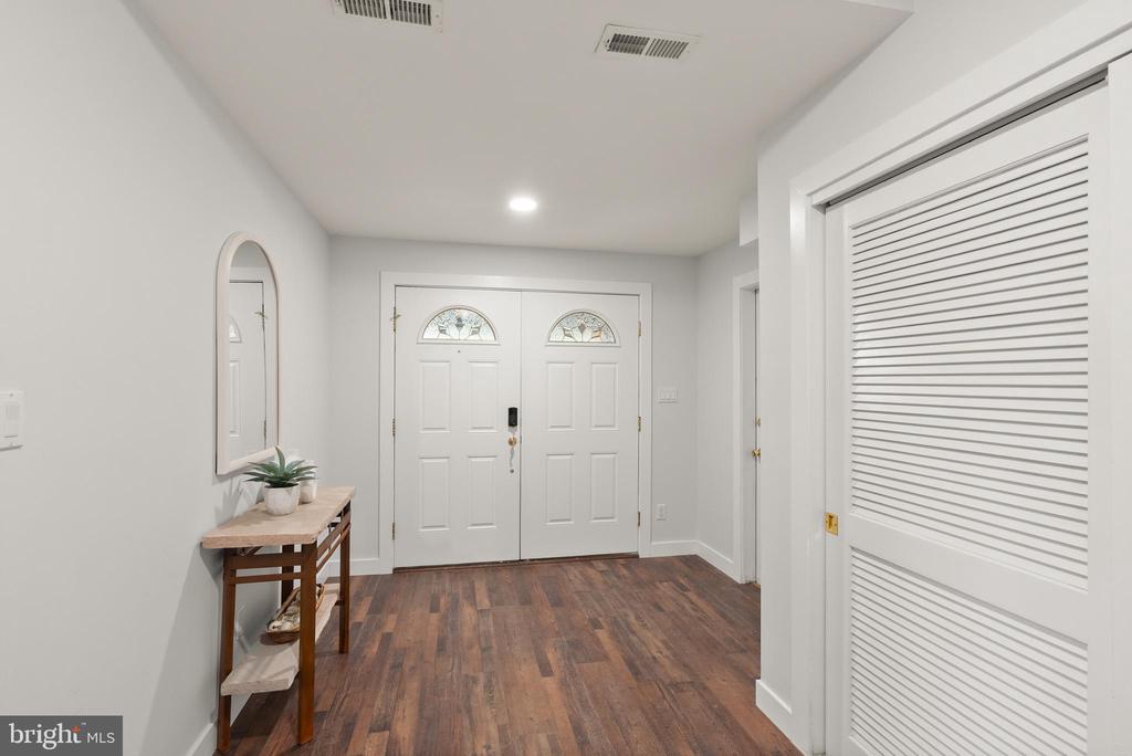 5359 BLACK OAK DRIVE