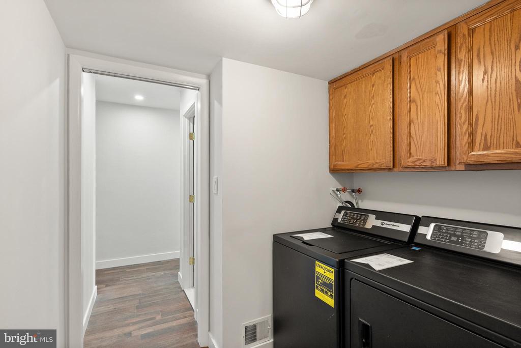 5359 BLACK OAK DRIVE