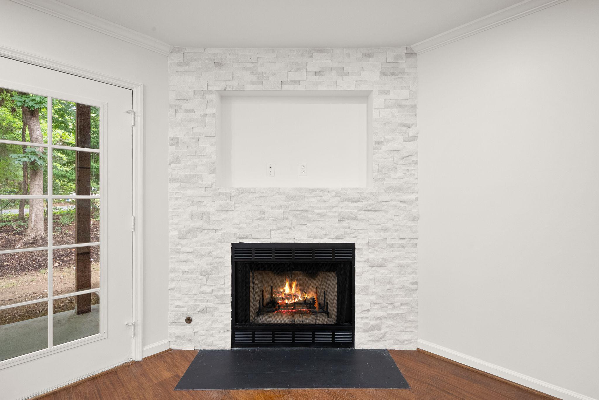 7256 GLEN HOLLOW COURT Unit: 2