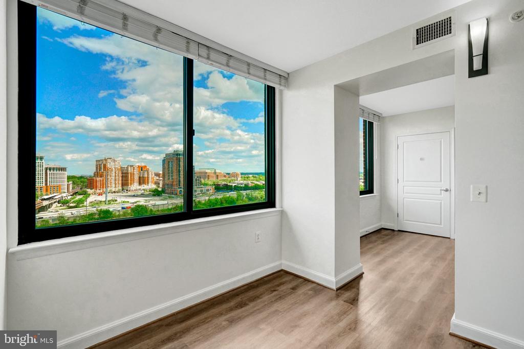 2451 MIDTOWN AVENUE Unit: 1502