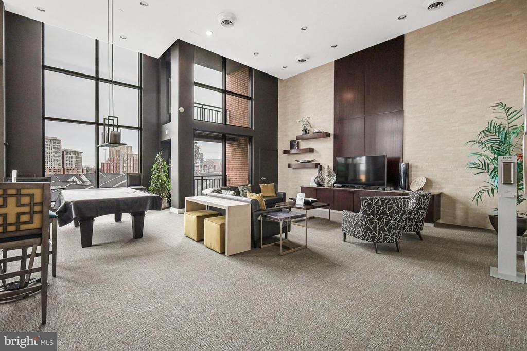 2451 MIDTOWN AVENUE Unit: 1502
