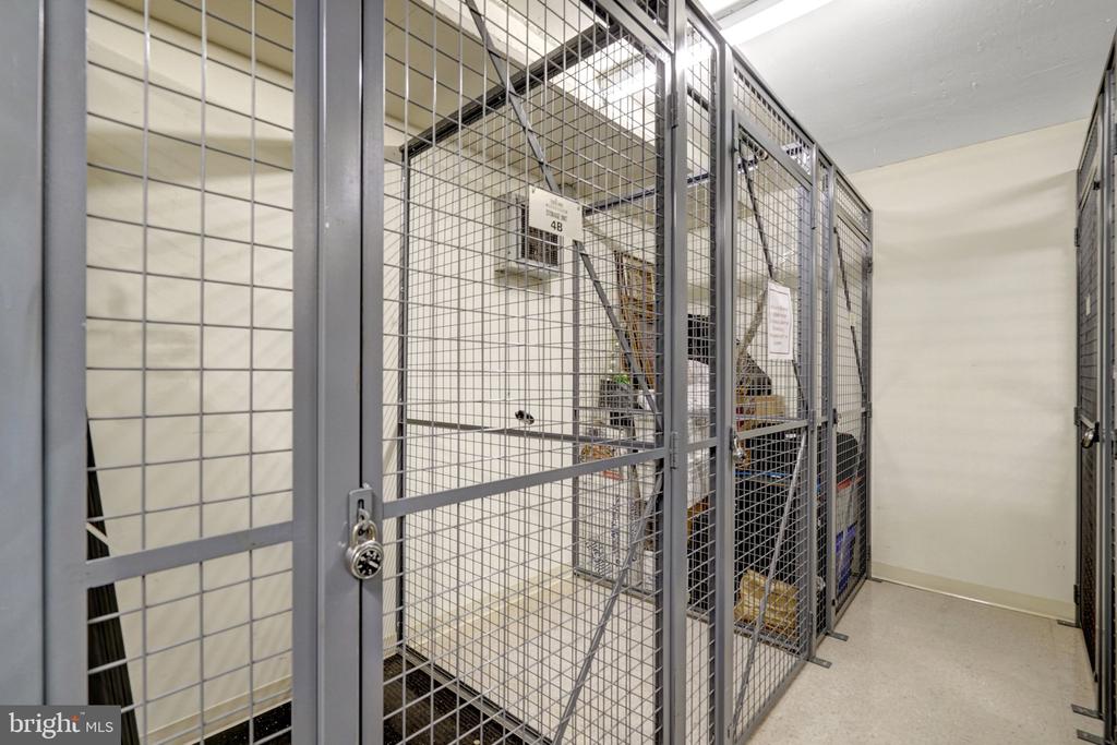 2451 MIDTOWN AVENUE Unit: 1502
