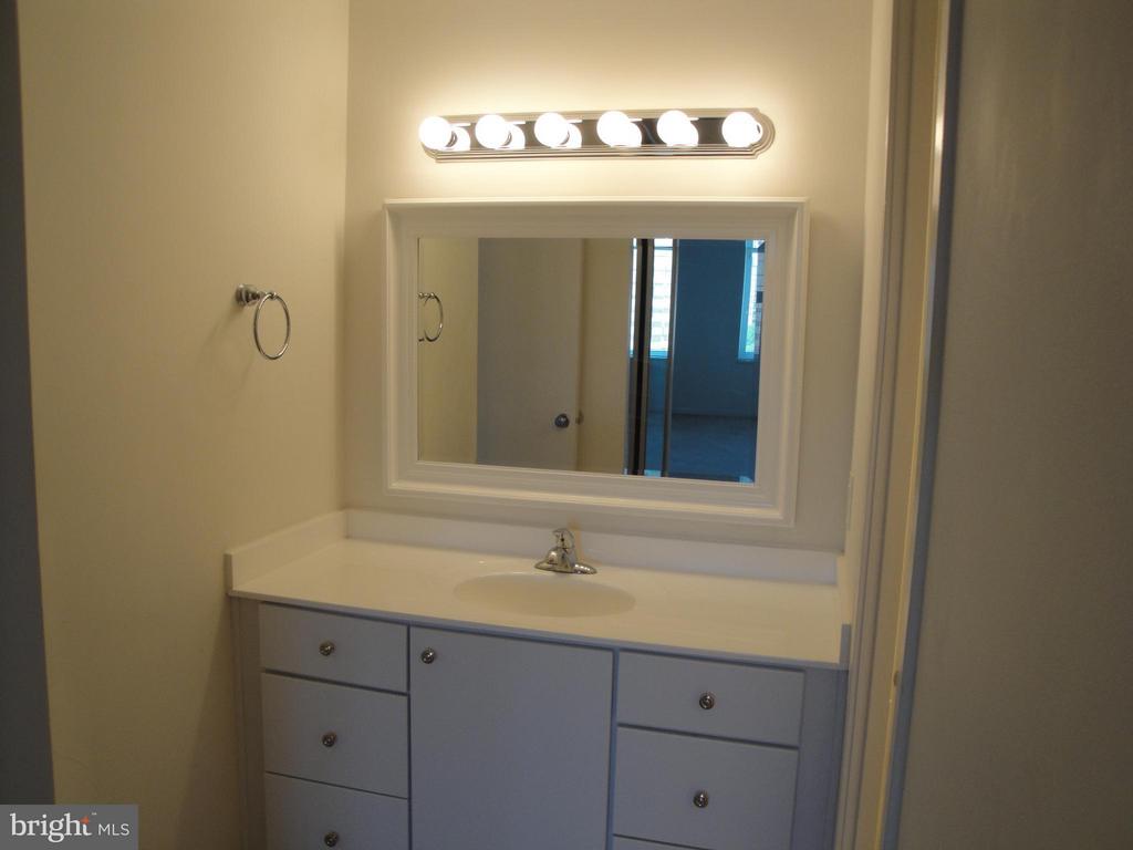 8370 GREENSBORO DRIVE Unit: 1019