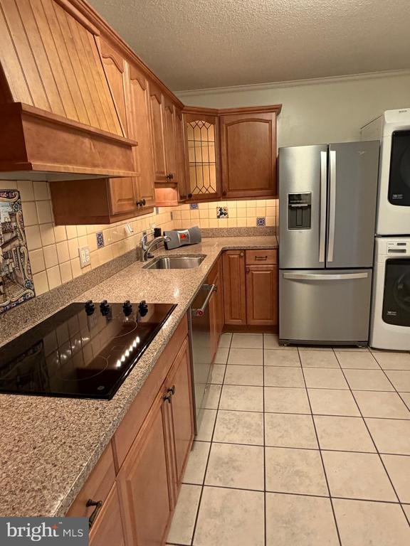 8370 GREENSBORO DRIVE Unit: 1019