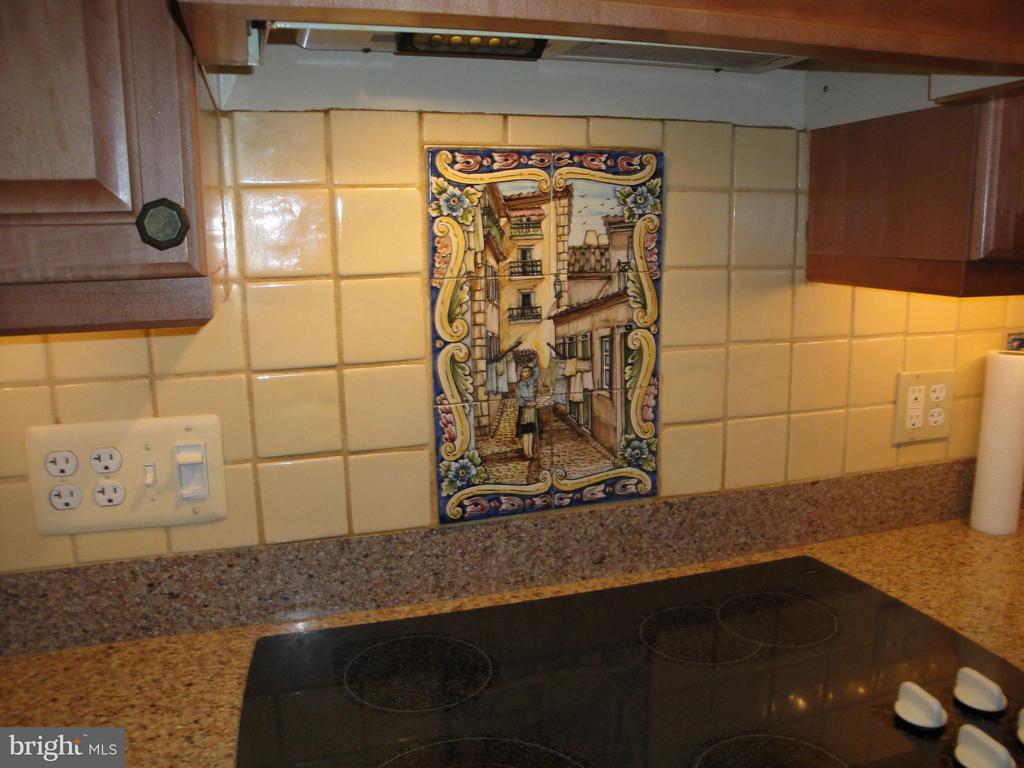 8370 GREENSBORO DRIVE Unit: 1019