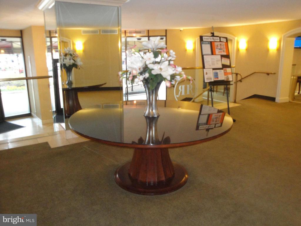 8370 GREENSBORO DRIVE Unit: 1019