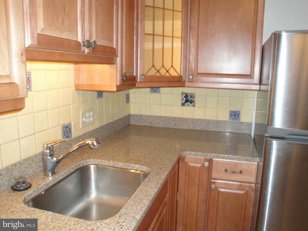 8370 GREENSBORO DRIVE Unit: 1019