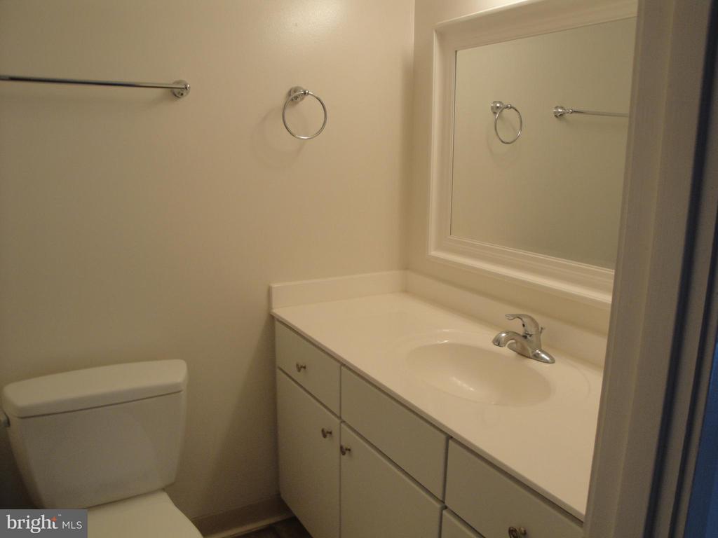 8370 GREENSBORO DRIVE Unit: 1019