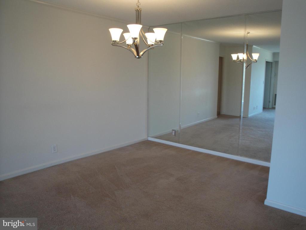 8370 GREENSBORO DRIVE Unit: 1019