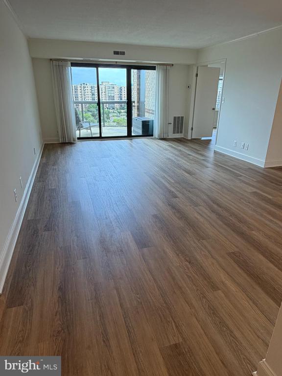 8370 GREENSBORO DRIVE Unit: 1019