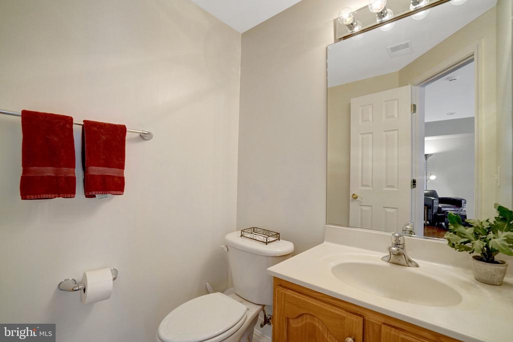 3348 WILTON CREST COURT