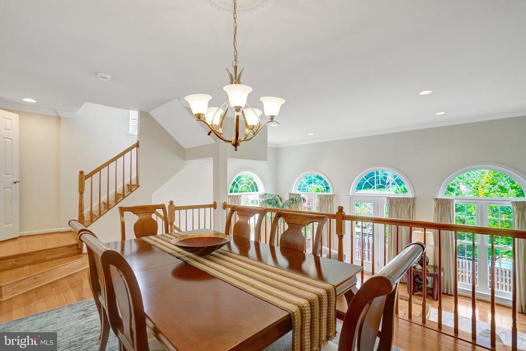 3348 WILTON CREST COURT