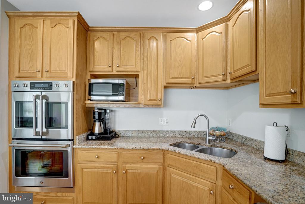 3348 WILTON CREST COURT