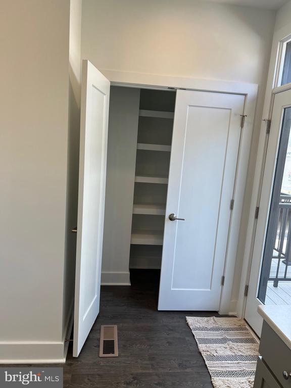 2038 TYSONS RIDGELINE ROAD