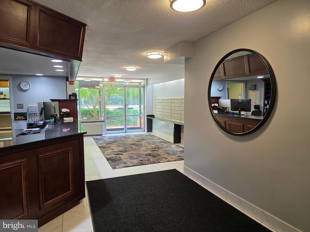 2059 HUNTINGTON AVENUE Unit: 1100