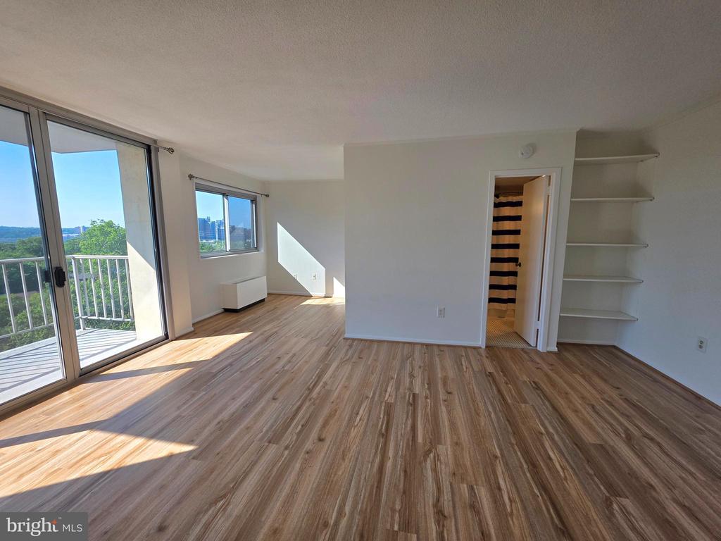 2059 HUNTINGTON AVENUE Unit: 1100
