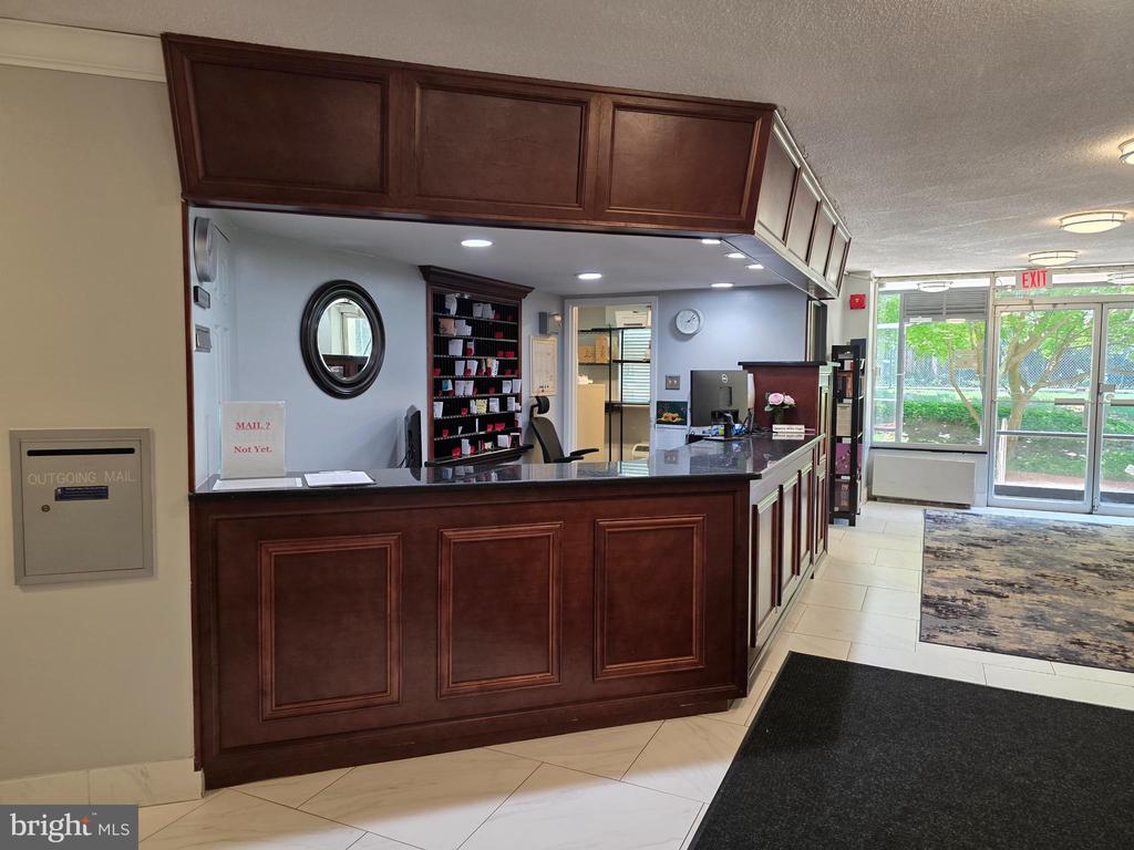 2059 HUNTINGTON AVENUE Unit: 1100
