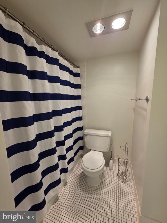 2059 HUNTINGTON AVENUE Unit: 1100