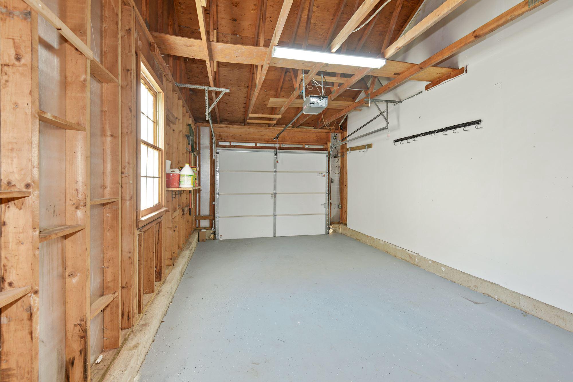 12712 LONGLEAF