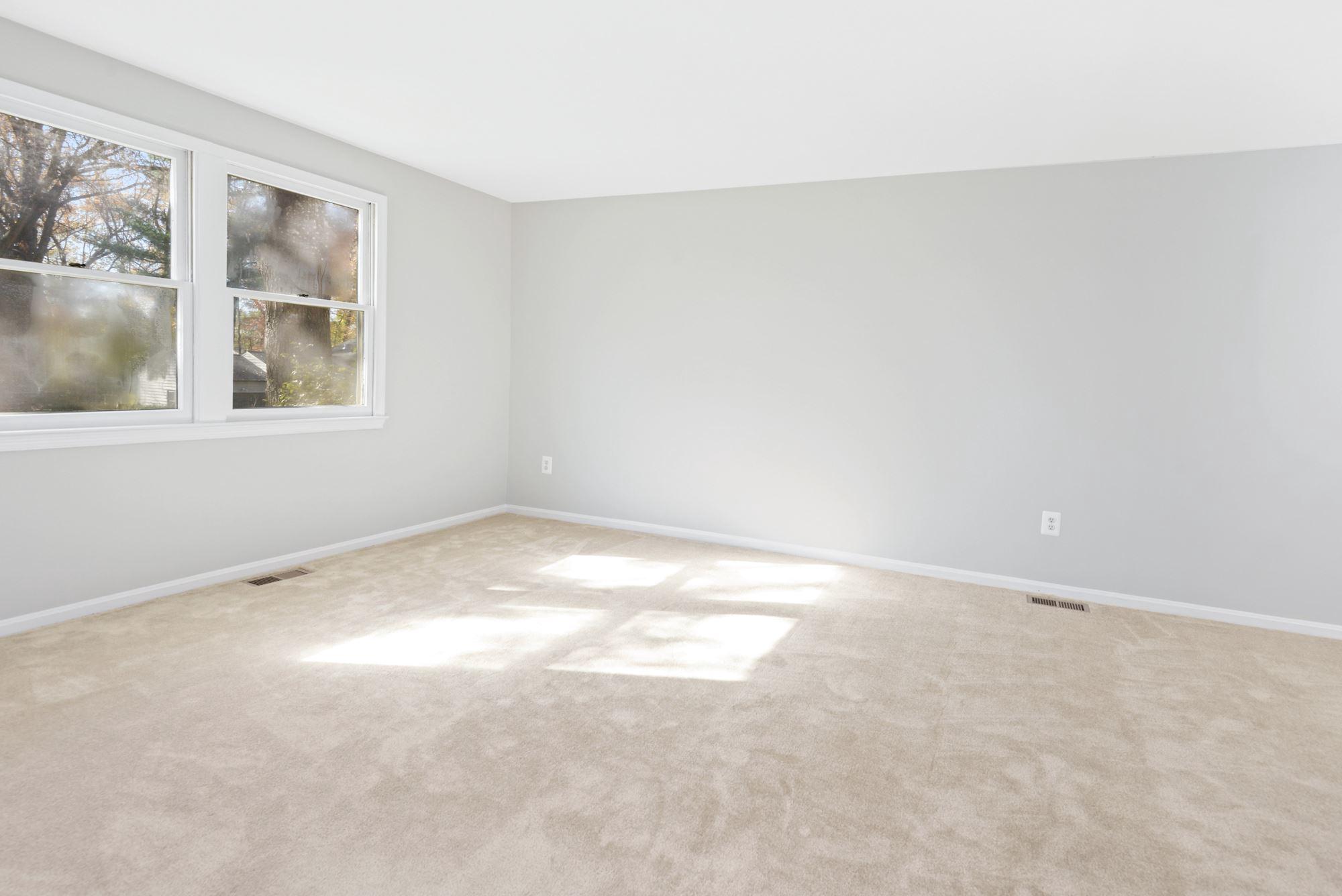 12712 LONGLEAF