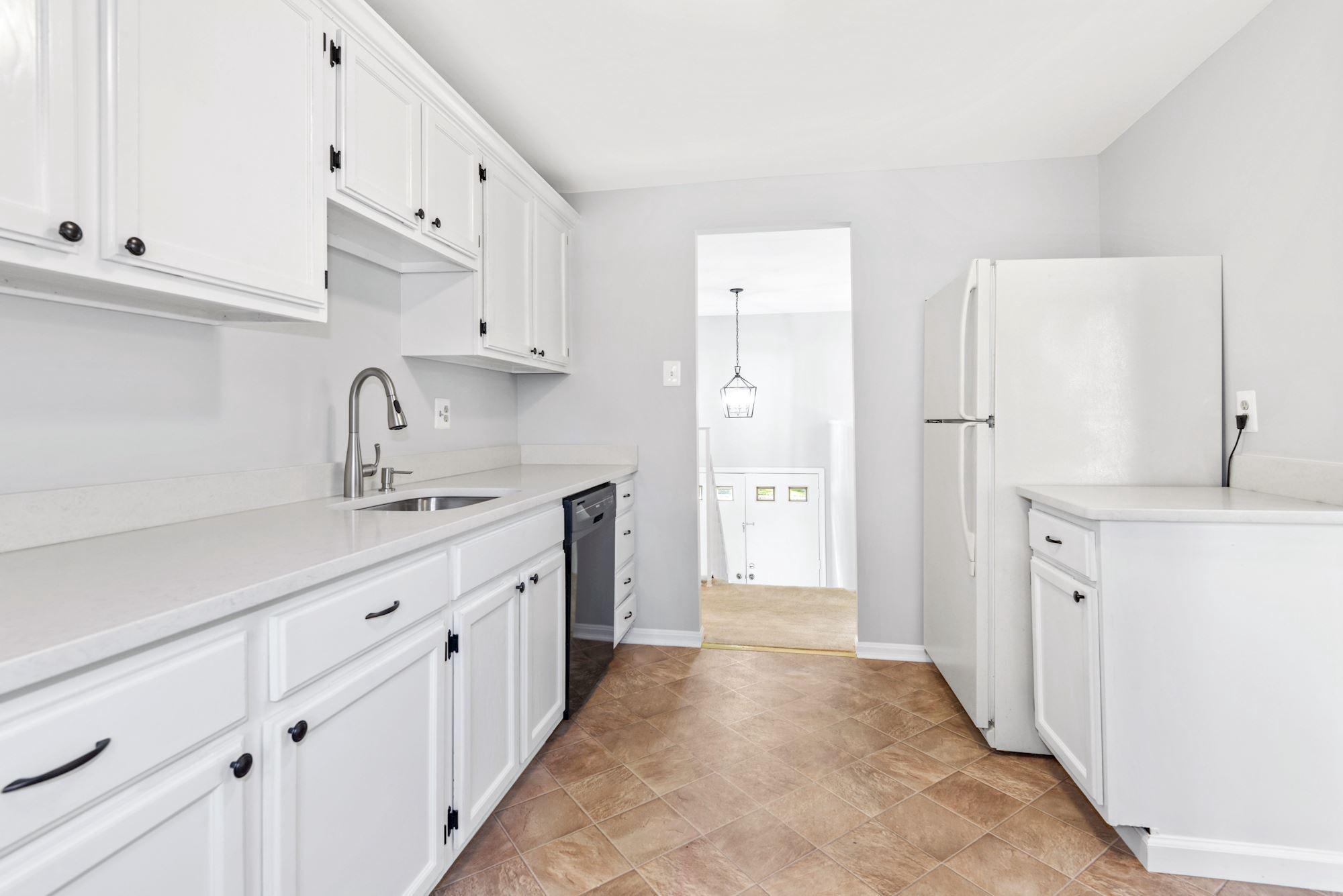 12712 LONGLEAF