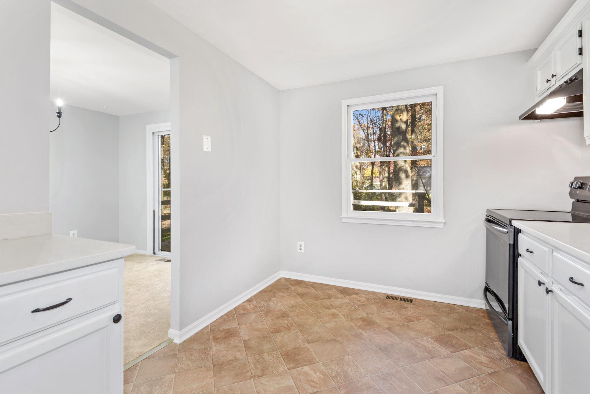 12712 LONGLEAF
