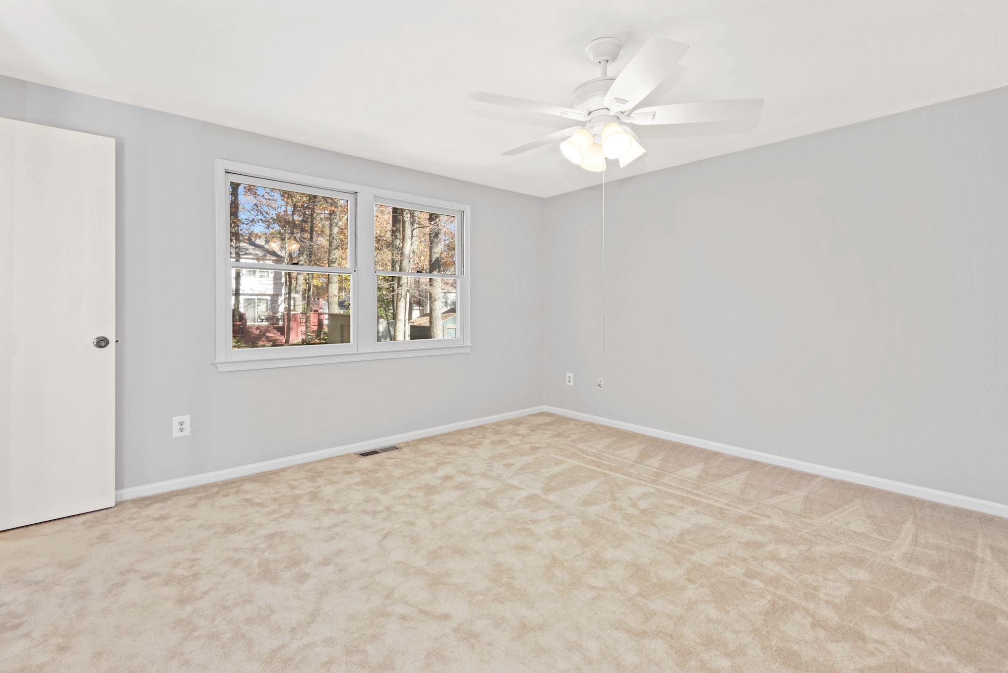 12712 LONGLEAF